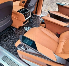 Lót sàn Carbon kèm bộ ốp bật bước + Bọc Trần da lộn Alcantara Full trần cho chiếc xe Kia Carnival 2023